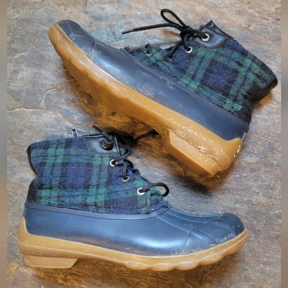 Women's plaid Sperry boots